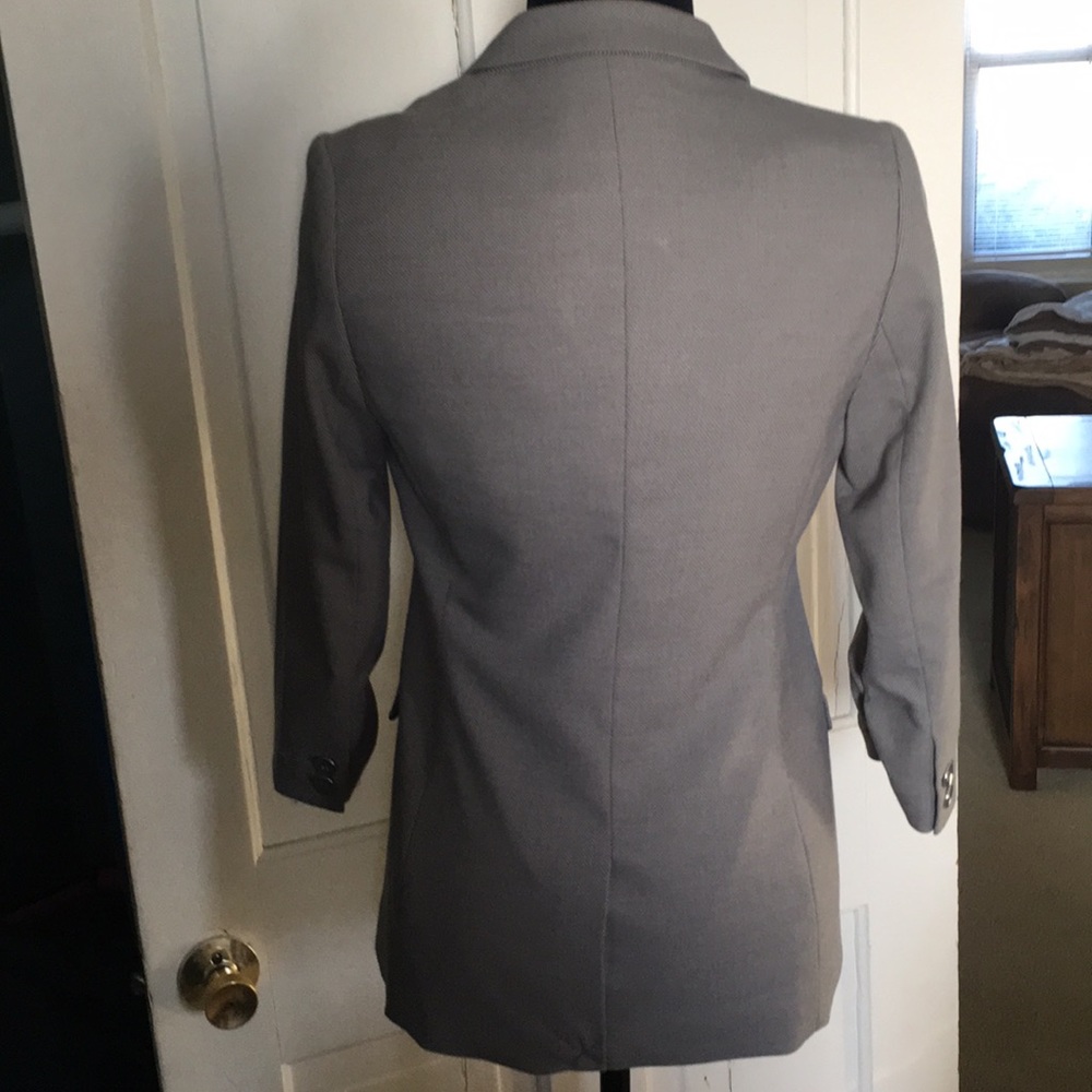 Blazer - Picture 4 of 5